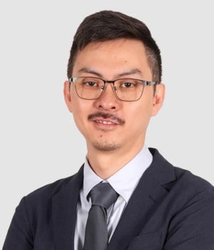 Dr Chik Ian