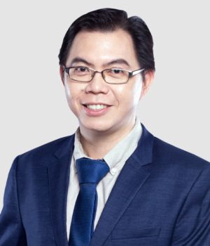 Dr Lau Peng Choong