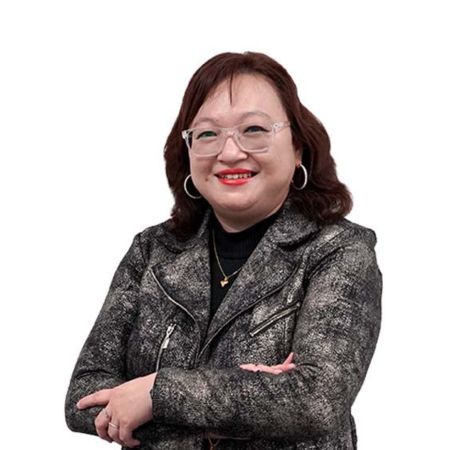 Dr. Wong Hoi Ling (Mimi)